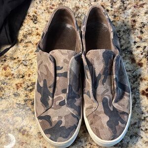 J Slides NYC Camo Leather Women’s Size 8 Brown/Gray/Tan/Black/Green Platform